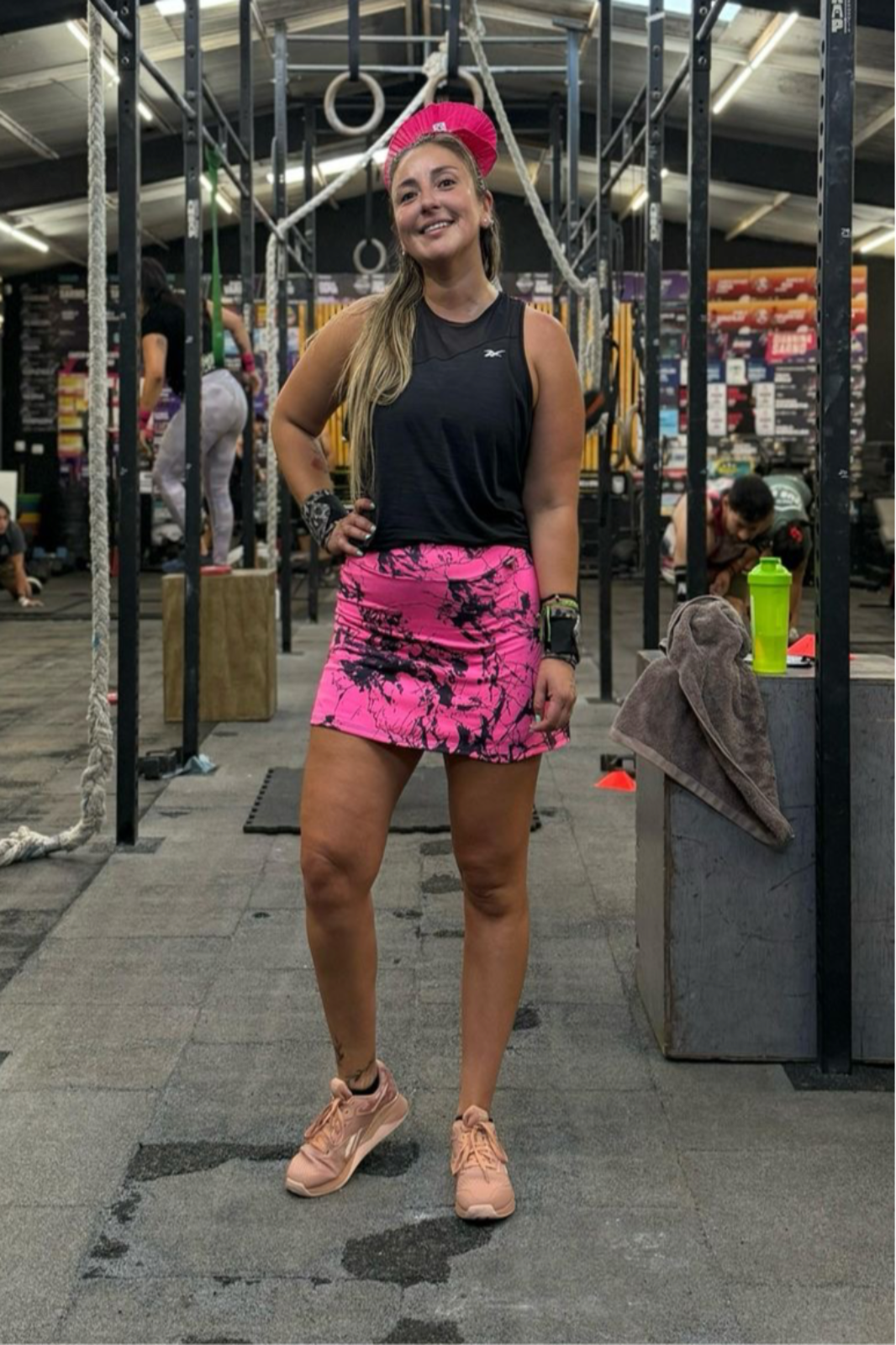 Falda Short Glow Fit - 0100