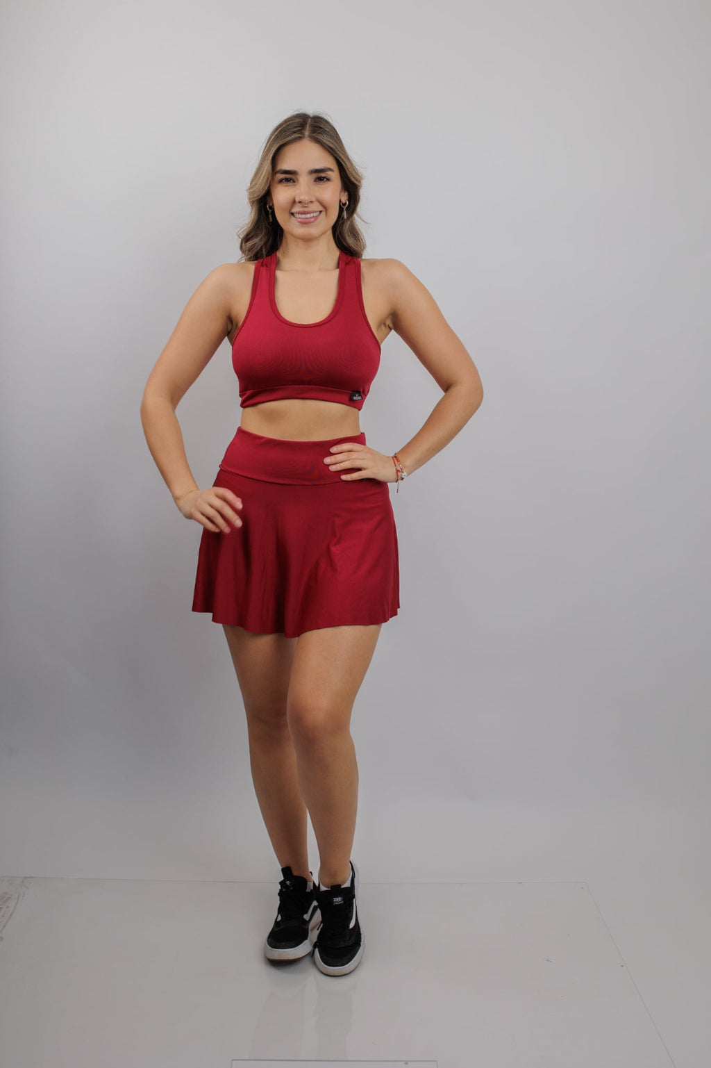 Falda Short Move Fit Burdeo